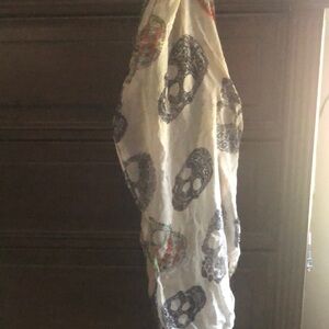 Skull infinity scarf